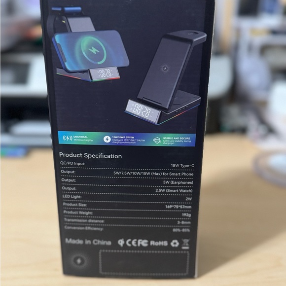 5 in 1 Foldable Wireless Charging Station - Picture 3 of 11
